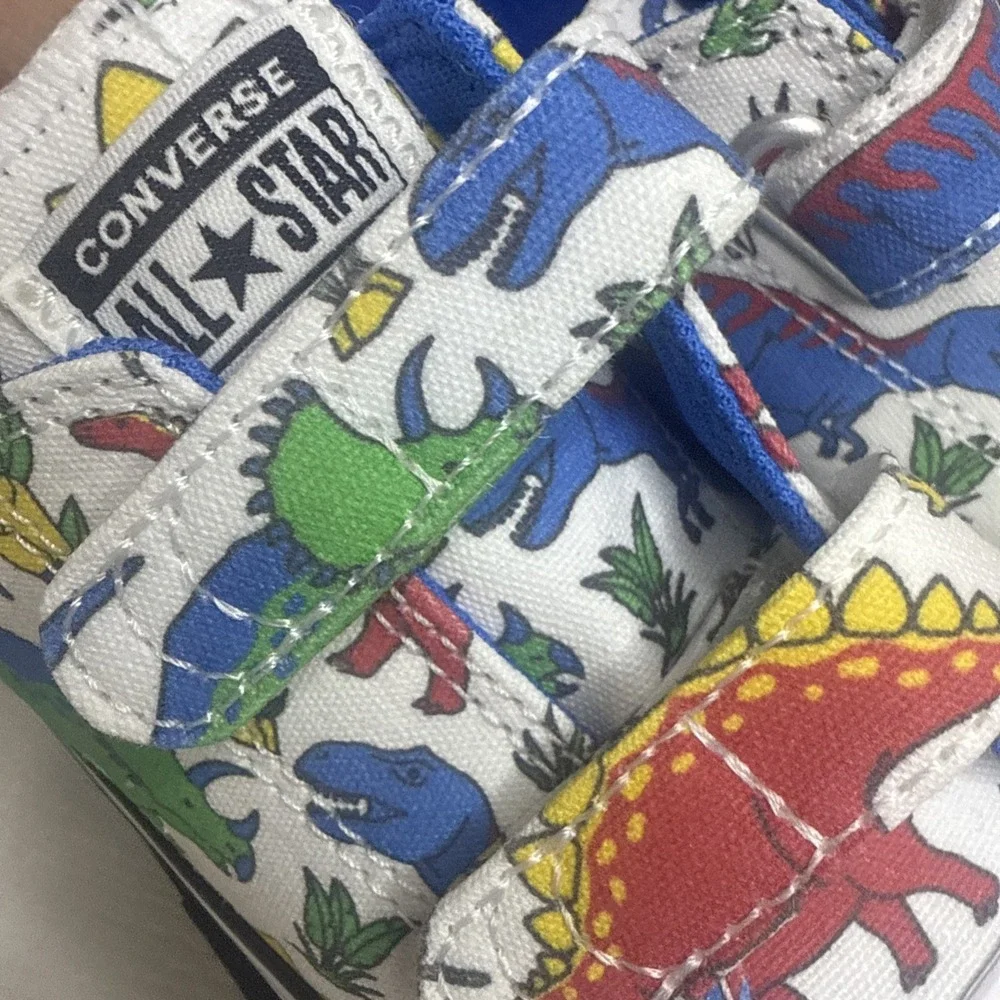 Converse Chuck Taylor All Star Toddler Boys Shoes Size 9 kids Dinosaur shoes